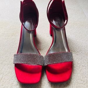 Chelsea Moreland Elegant Red Women's Heels Size 9.5M